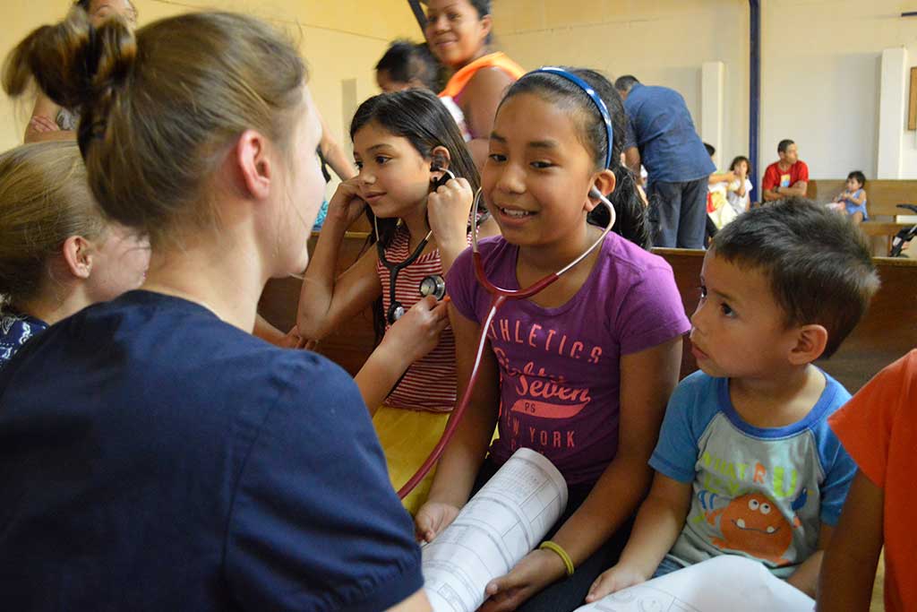 Medical-Volunteer-Campaigns-in-Costa-Rica