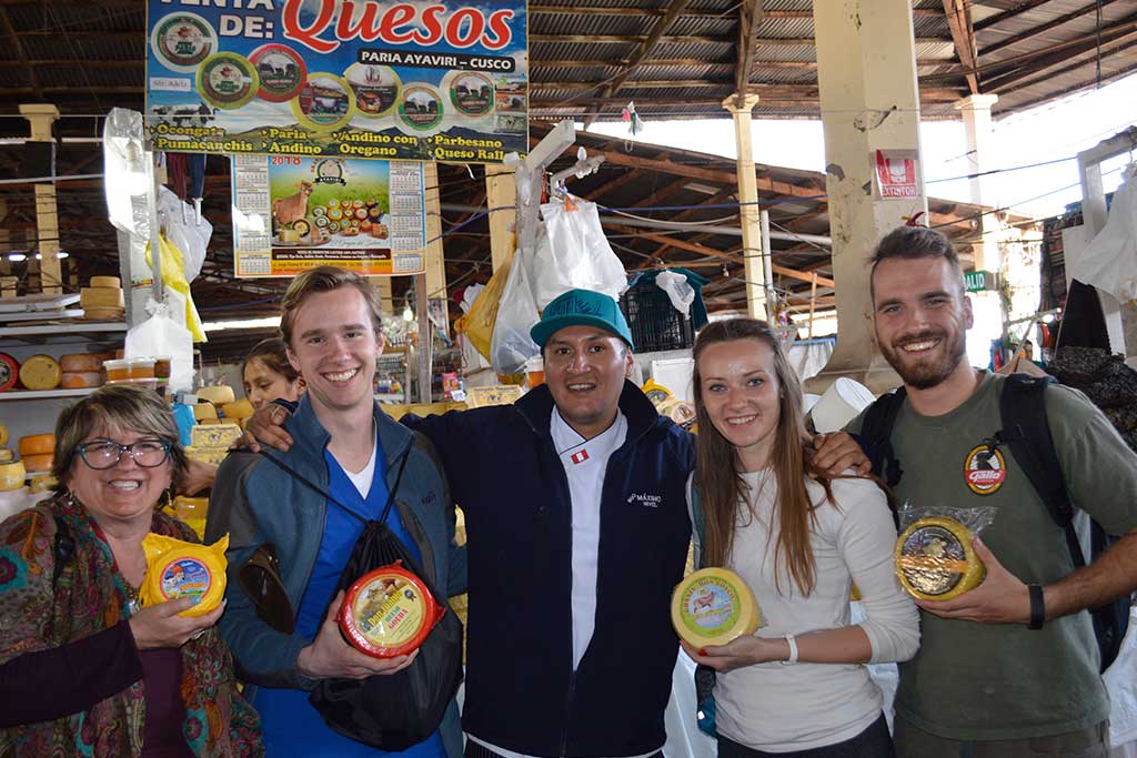 Sustainable-Tourism-eat-local