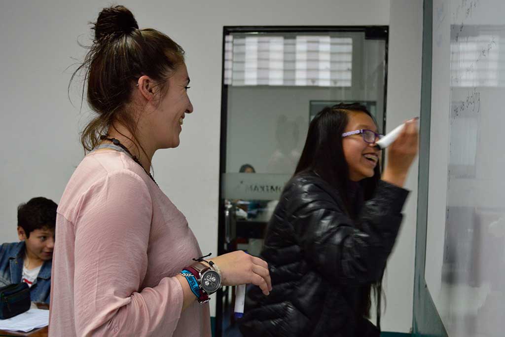 Teaching-at-Maximo-Nivel-Jobs