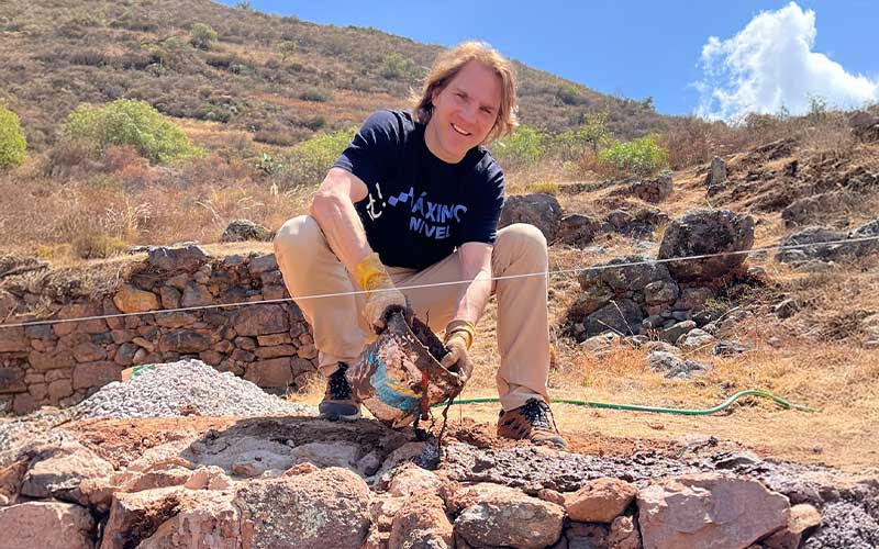 Volunteer in Amazon Reforestation