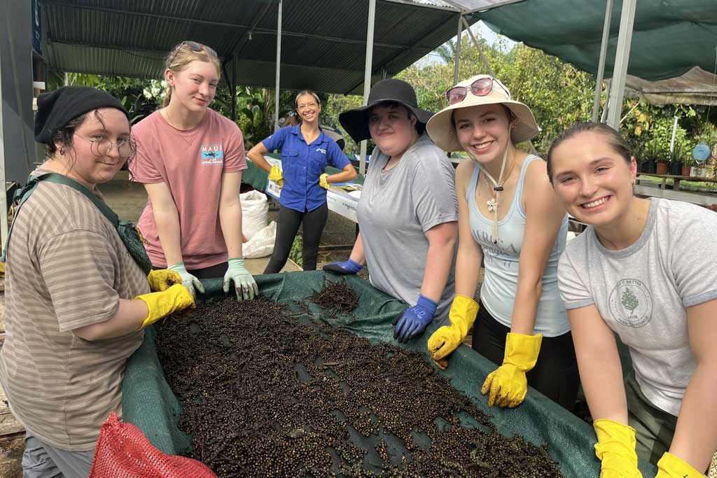 choose-your-focus-asb-in-costa-rica-guatemala-peru