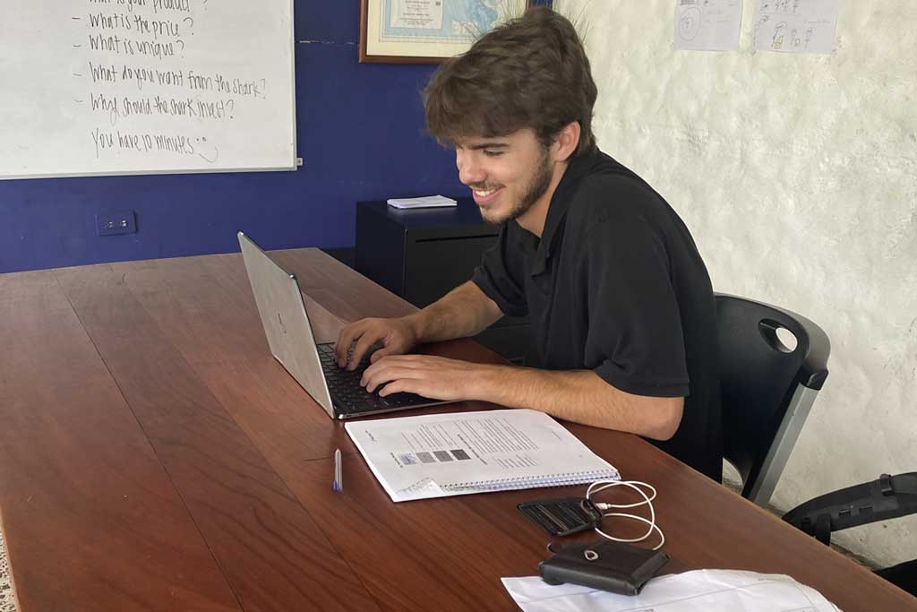 earn-university-credit-online-Spanish-courses