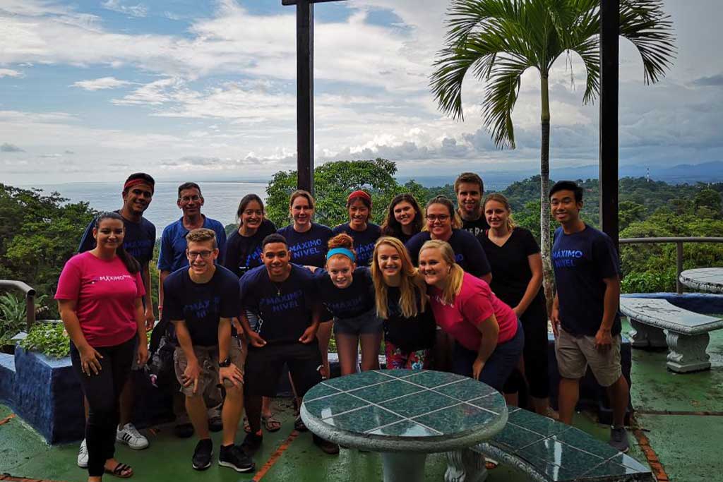 how-to-find-an-internship-abroad-in-college