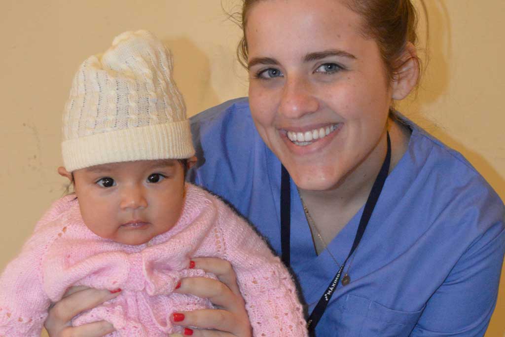 medical-volunteer-in-clinics-cusco