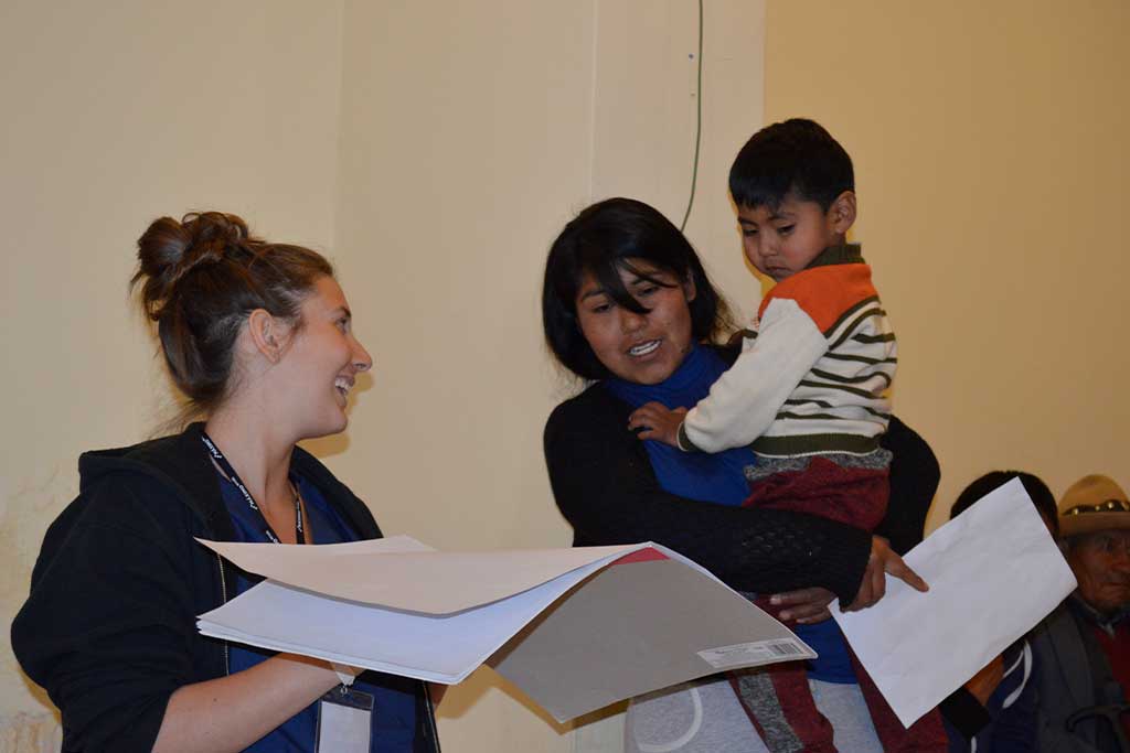 nurse-volunteer-cusco-peru2