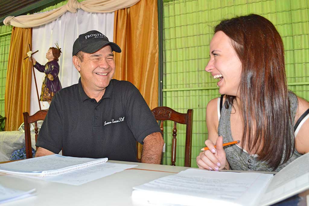 volunteer-teaching-english-to-adults-in-costa-rica
