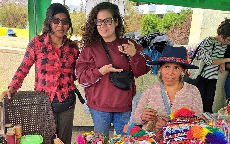 women-empowerment-volunteer-programs-abroad